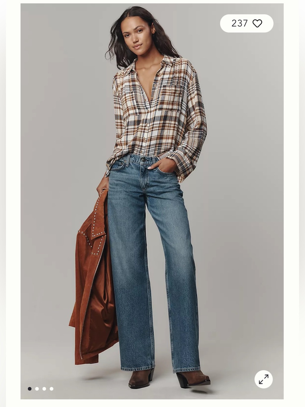 rag & bone Saige Low Rise Straight-Leg Jeans in Medium Blue Wash